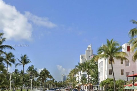 Immobilier commercial à vendre à Miami Beach, Floride № 1141886 - photo 1
