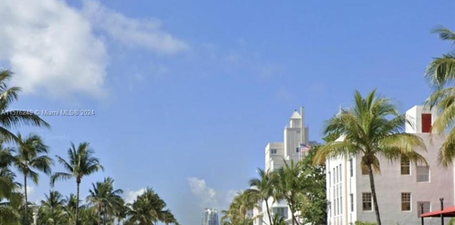 Immobilier commercial à Miami Beach, Floride № 1141886