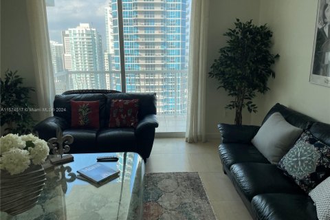 Снять в аренду квартиру в Майами, Флорида 1 спальня, 76.64м2, № 1145613 - фото 13