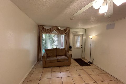 Condominio en venta en Coral Springs, Florida, 2 dormitorios, 69.96 m2 № 1141201 - foto 7