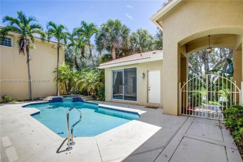 Casa en venta en Boca Raton, Florida, 5 dormitorios, 277.5 m2 № 1360216 - foto 8