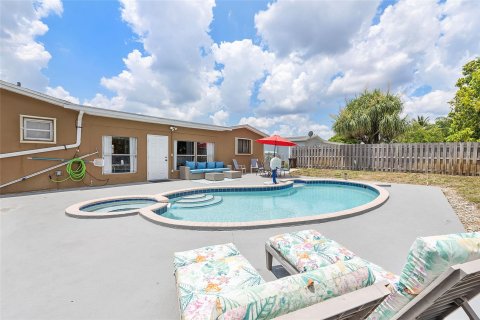 Casa en venta en Margate, Florida, 3 dormitorios, 205.41 m2 № 1189918 - foto 5