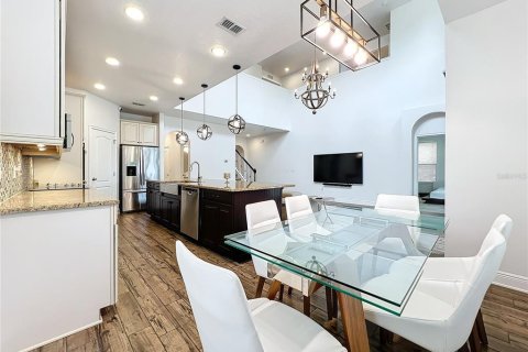 Casa en venta en Orlando, Florida, 5 dormitorios, 289.67 m2 № 1091217 - foto 14