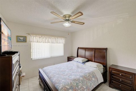 Copropriété à vendre à Tamarac, Floride: 2 chambres, 106.09 m2 № 1215296 - photo 26