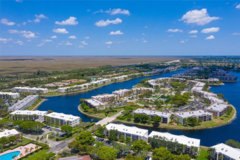 Copropriété à vendre à Tamarac, Floride: 2 chambres, 106.09 m2 № 1215296 - photo 4