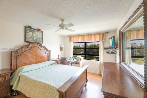 Copropriété à vendre à Tamarac, Floride: 2 chambres, 106.09 m2 № 1215296 - photo 21