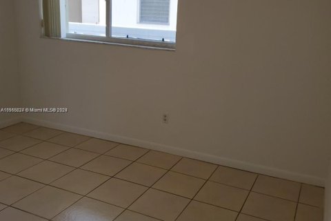 Copropriété à vendre à Miami Beach, Floride: 1 chambre, 61.87 m2 № 1119152 - photo 16