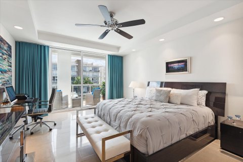 Condominio en venta en Fort Lauderdale, Florida, 3 dormitorios, 228.35 m2 № 1118005 - foto 20
