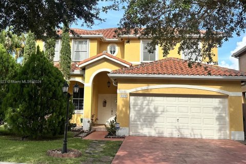 Casa en venta en Miami, Florida, 4 dormitorios, 249.35 m2 № 1295060 - foto 8