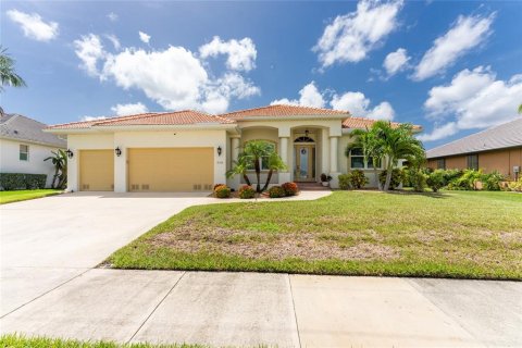 Casa en venta en Punta Gorda, Florida, 3 dormitorios, 207.73 m2 № 1354960 - foto 4