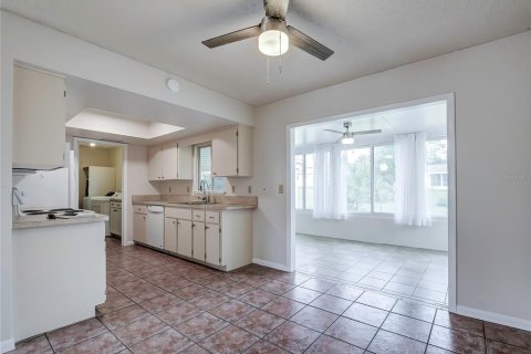 Villa ou maison à vendre à Ocala, Floride: 2 chambres, 104.24 m2 № 1430279 - photo 6