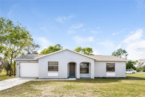 House in Spring Hill, Florida 3 bedrooms, 103.49 sq.m. № 1395672 - photo 1