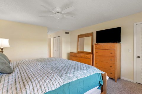 Condo in Boynton Beach, Florida, 2 bedrooms  № 1180576 - photo 14