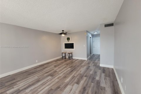 Condominio en venta en Lake Worth, Florida, 2 dormitorios, 100.33 m2 № 855428 - foto 24