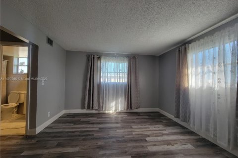 Condominio en venta en Lake Worth, Florida, 2 dormitorios, 100.33 m2 № 855428 - foto 15