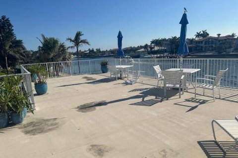 Condo in Hillsboro Beach, Florida, 1 bedroom  № 1186236 - photo 5