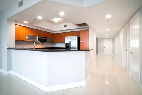 Condominio en venta en North Miami, Florida, 3 dormitorios, 167.32 m2 № 72687 - foto 16