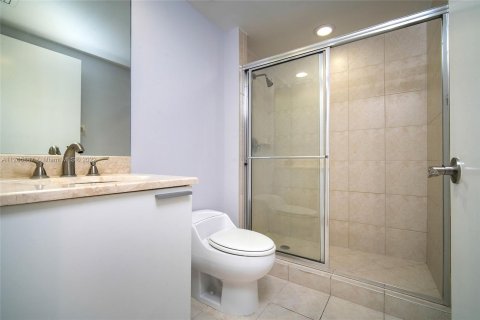 Condominio en venta en North Miami, Florida, 3 dormitorios, 167.32 m2 № 72687 - foto 23