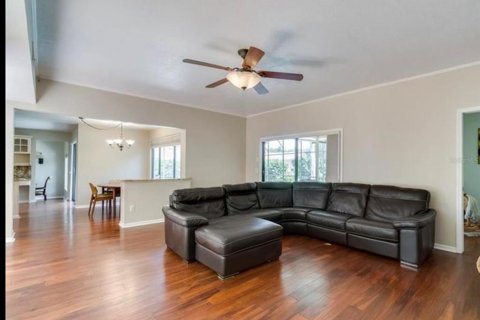 Villa ou maison à vendre à Orlando, Floride: 6 chambres, 334.91 m2 № 1134398 - photo 2