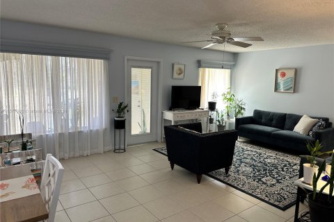 Купить кондоминиум в Гринакрес, Флорида 2 спальни, 85.84м2, № 1151047 - фото 18