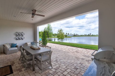 Villa ou maison à vendre à Spring Hill, Floride: 5 chambres, 397 m2 № 521479 - photo 8