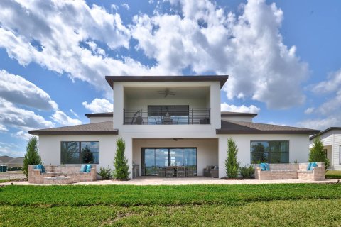Villa ou maison à vendre à Spring Hill, Floride: 5 chambres, 397 m2 № 521479 - photo 1