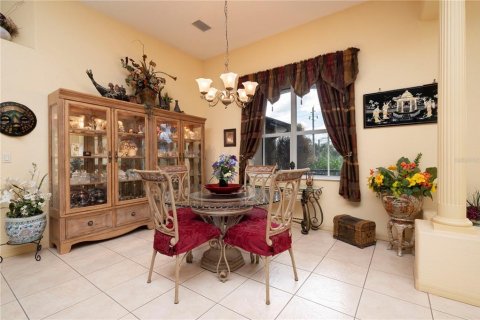 Villa ou maison à vendre à Punta Gorda, Floride: 3 chambres, 232.63 m2 № 1091025 - photo 11