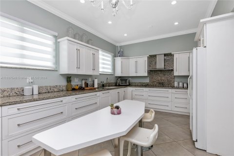 Casa en venta en Miami, Florida, 3 dormitorios, 183.11 m2 № 1309142 - foto 18