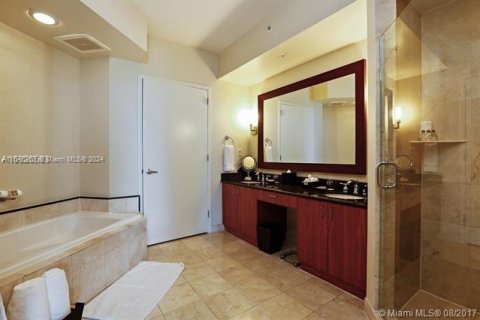 Copropriété à vendre à Sunny Isles Beach, Floride: 2 chambres, 137.22 m2 № 1328990 - photo 4