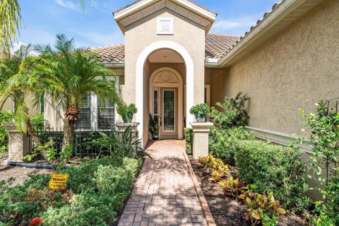 Casa en venta en Lakewood Ranch, Florida, 4 dormitorios, 290.6 m2 № 1376726 - foto 2