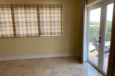 Townhouse in Fort Lauderdale, Florida 3 bedrooms, 228.17 sq.m. № 684181 - photo 10