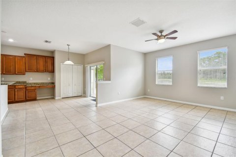 Casa en venta en Tampa, Florida, 5 dormitorios, 305.18 m2 № 1341488 - foto 20