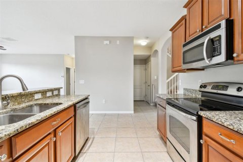 Casa en venta en Tampa, Florida, 5 dormitorios, 305.18 m2 № 1341488 - foto 14