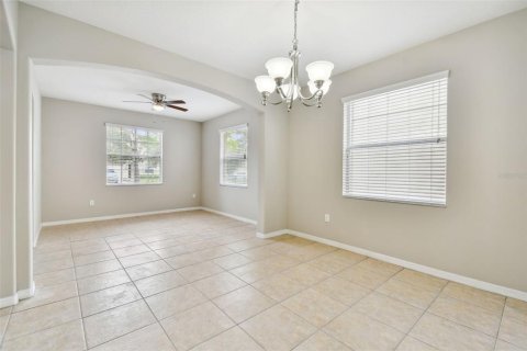 Casa en venta en Tampa, Florida, 5 dormitorios, 305.18 m2 № 1341488 - foto 12