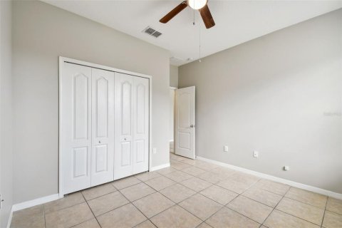 House in Tampa, Florida 5 bedrooms, 305.18 sq.m. № 1341488 - photo 23