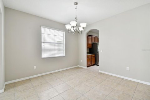 House in Tampa, Florida 5 bedrooms, 305.18 sq.m. № 1341488 - photo 10