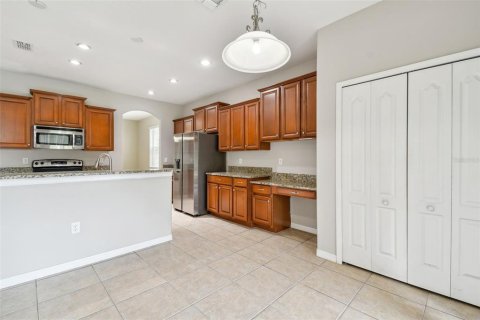 Casa en venta en Tampa, Florida, 5 dormitorios, 305.18 m2 № 1341488 - foto 17