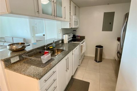 Condominio en venta en Miami, Florida, 2 dormitorios, 98.2 m2 № 1291726 - foto 16