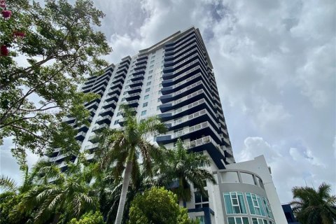 Copropriété à vendre à Miami, Floride: 2 chambres, 98.2 m2 № 1291726 - photo 1