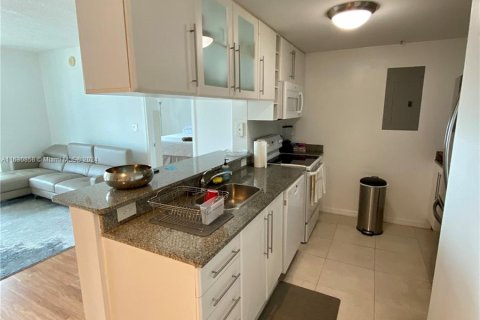 Condominio en venta en Miami, Florida, 2 dormitorios, 98.2 m2 № 1291726 - foto 13