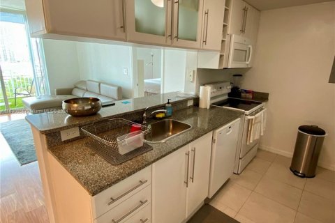 Condominio en venta en Miami, Florida, 2 dormitorios, 98.2 m2 № 1291726 - foto 15