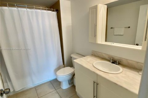 Copropriété à vendre à Miami, Floride: 2 chambres, 98.2 m2 № 1291726 - photo 28