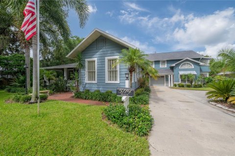 Villa ou maison à vendre à Tampa, Floride: 4 chambres, 294.69 m2 № 1354756 - photo 9