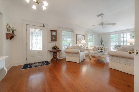 Casa en venta en Tampa, Florida, 4 dormitorios, 294.69 m2 № 1354756 - foto 14