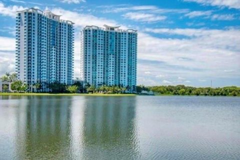 Condominio en venta en Sunrise, Florida, 2 dormitorios, 108.23 m2 № 1091396 - foto 29