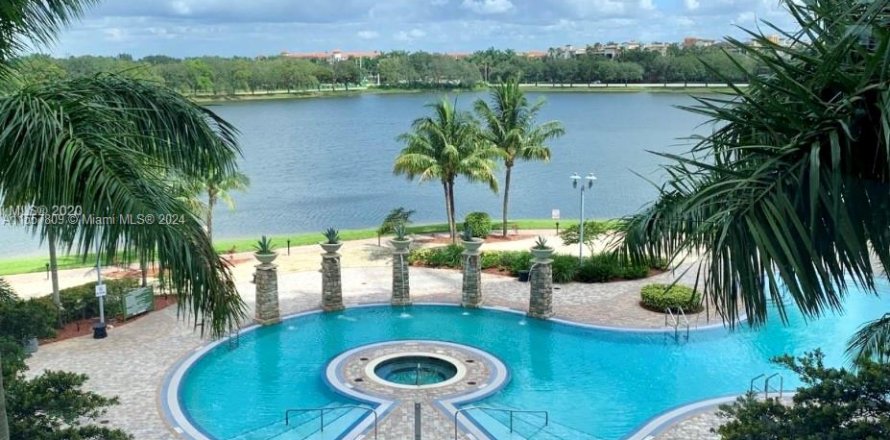 Condo in Sunrise, Florida, 2 bedrooms  № 1091396