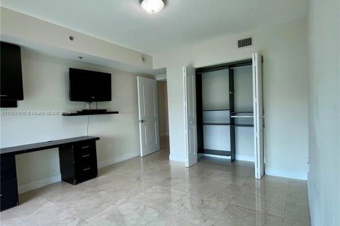 Condo in Sunrise, Florida, 2 bedrooms  № 1091396 - photo 12