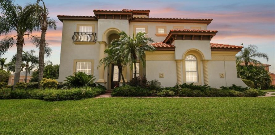 Villa ou maison à Tampa, Floride 6 chambres, 322.65 m2 № 1259129