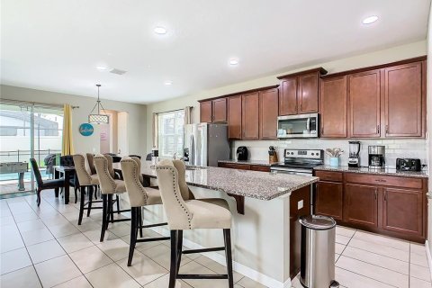 House in SOLARA RESORT in Kissimmee, Florida 6 bedrooms, 277.5 sq.m. № 1297171 - photo 6