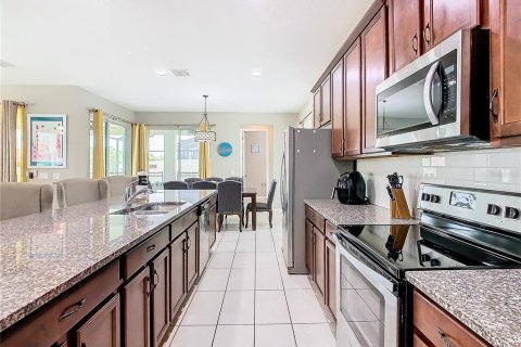 House in SOLARA RESORT in Kissimmee, Florida 6 bedrooms, 277.5 sq.m. № 1297171 - photo 8